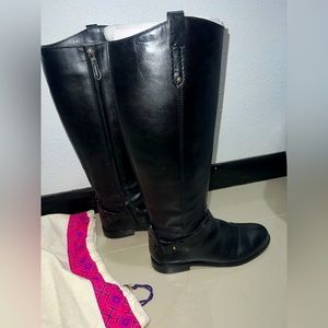 Tory burch boots